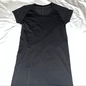 Lululemon Black Swiftly Tech Shirt size 8